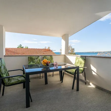 Appartamento Tramonto-2 By Interhome *