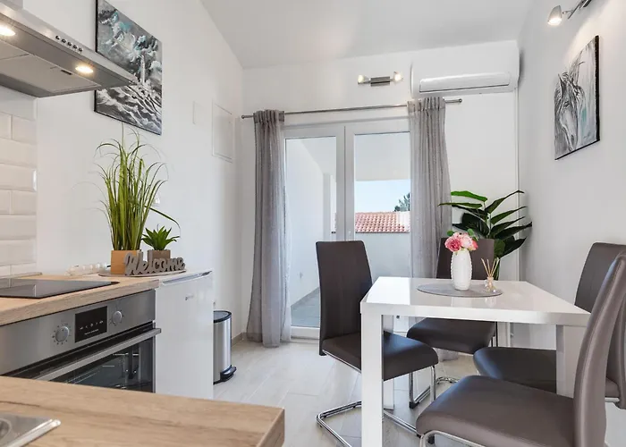 Tramonto-2 By Interhome Vir