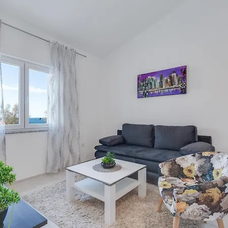 Tramonto-2 By Interhome Vir