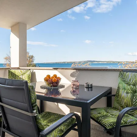 Lägenhet Tramonto-2 By Interhome *